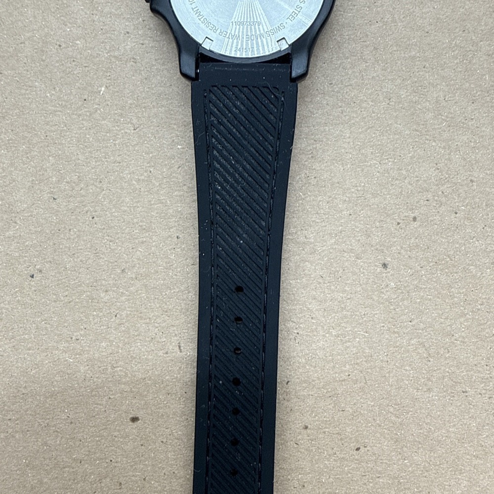 Original Victorinox Swiss Army Black Quartz Watch #241517 Rubber Strap - Picture 8 of 15